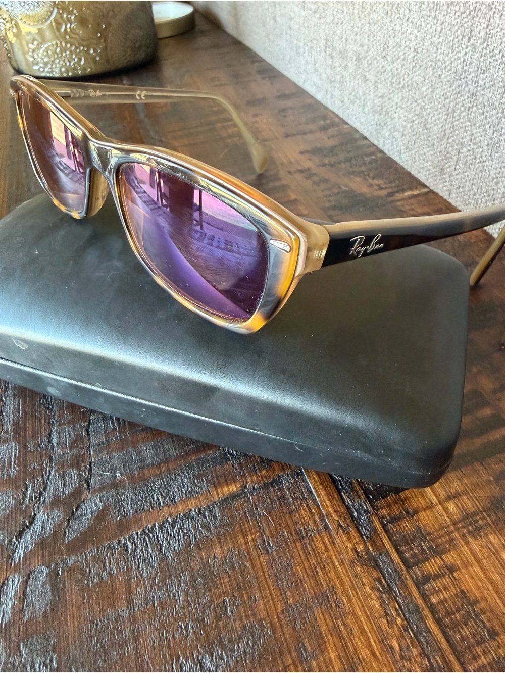 Ray-Ban RX5255 Eyeglasses. - Picture 5 of 7
